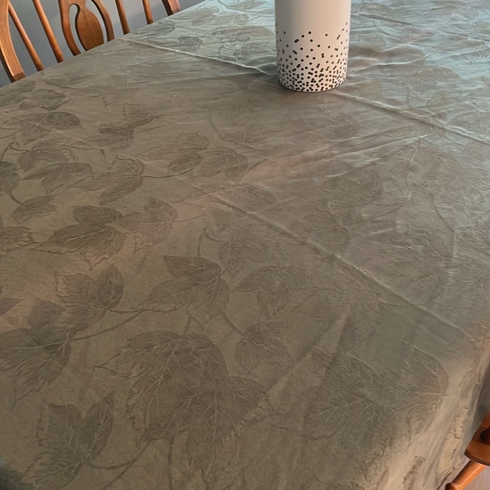 Croft & Barrow tablecloth - Picture 2 of 5